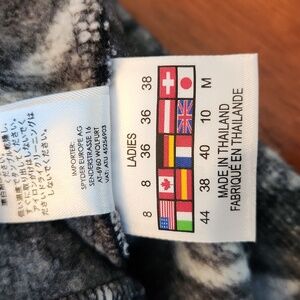 Spyder snowflake quarter zip sweater